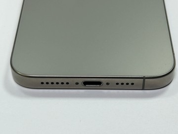 Б/в Мобільний телефон Apple iphone 15 pro max 256gb 01-201138797