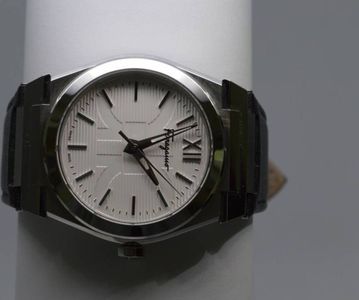 01-18863595: Salvatore Ferragamo sfyf 00121