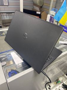 01-200445617: Dell vostro 3525