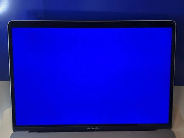 01-200528403: Apple macbook pro екр. 15.4/ core i7 2,9ghz/ ram16gb/ ssd512gb/ amd pro560 4gb/touch bar