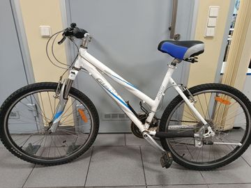 01-200567200: Giant rock