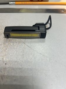 01-200603446: Knog plus front 40 lumens black (12140)