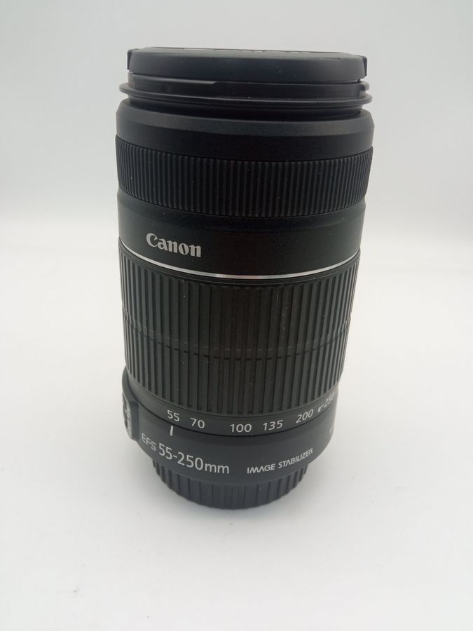 ef-s 55-250mm f/4-5,6 is