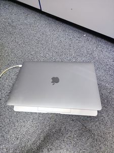 01-200778376: Apple macbook air a1932 13,3" core i5 1,6ghz/ram8gb/ssd128gb/intel uhd graphics 617
