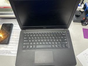 Б/в Ноутбук Dell 13/core i5 7200u ddr3/8gb ddr3/hdd *відсутній/ssd 128 gb/*інтегрована 01-200829149