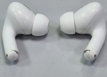 Б/в Навушники Apple airpods pro 2nd generation with magsafe charging case usb-c 01-200833142