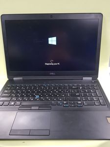 Dell 15/core i7 6820hq ddr3/8gb ddr3/hdd *відсутній/ssd 120 gb/radeon r7 m340