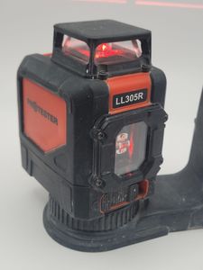 Б/в Лазерний нівелір Protester ll305r 01-200860298