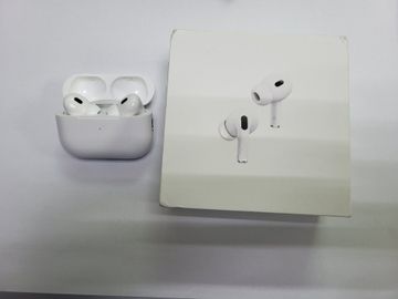 Б/в Навушники Apple airpods pro 2nd generation with magsafe charging case usb-c 01-200871010