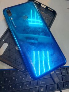 Б/в Мобільний телефон Huawei y7 2019 3/32gb 01-200889475