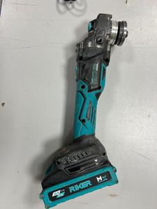 Б/в Набір інструментів Riker rag 20/125sk / rcd 20/85w / 2акб 4ah / зп 01-200860556