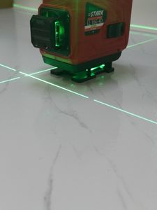 Б/у Лазерный нивелир Stark ll-16g-4d 01-200891998