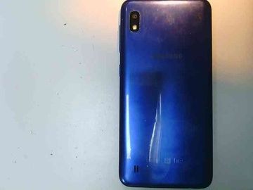 Б/в Мобільний телефон Samsung a105f galaxy a10 2/32gb 01-200930763