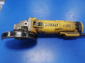 Б/у Угловая шлифмашина Dewalt dwe4217 01-200976665