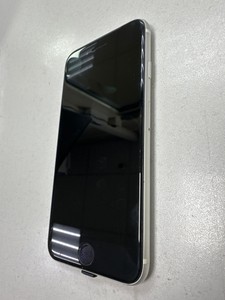 Б/в Мобільний телефон Apple iphone se 2022 64gb 01-200983608