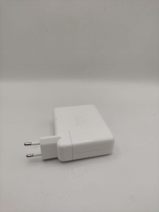 Б/в Зарядний пристрій Apple a2452 01-200997519