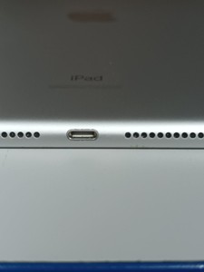 Б/в Планшет Apple ipad 10.2 2021 wi-fi 64gb 01-201030103