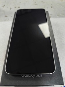 Б/в Мобільний телефон Samsung galaxy s25 12/256gb 01-200975790