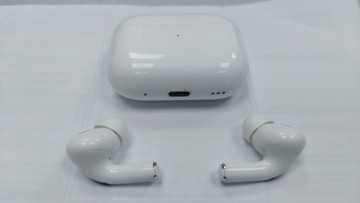 Б/в Навушники Apple airpods pro 2nd generation with magsafe charging case usb-c 01-201035698