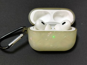 Б/в Навушники Apple airpods pro 2nd generation with magsafe charging case usb-c 01-201052529