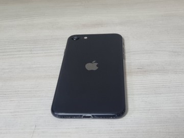 Б/в Мобільний телефон Apple iphone se 2020 64gb 01-201054840