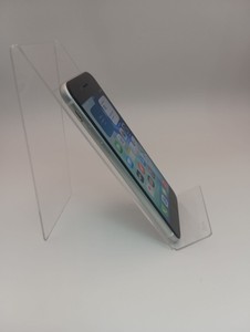 Б/в Мобільний телефон Apple iphone se 2020 64gb 01-201064298