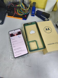 Б/в Мобільний телефон Motorola xt2205-1 edge 40 8/256gb 01-201070829