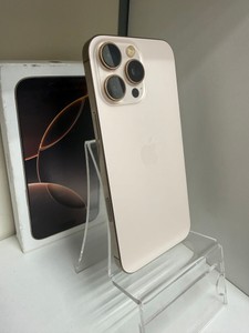 Б/в Мобільний телефон Apple iphone 16 pro max 512gb 01-201088464