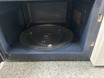 Б/в Мікрохвильова піч Samsung me81krw-1 01-201121228