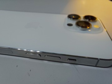Б/у Мобільний телефон Apple iphone 13 pro 128gb 01-201138655