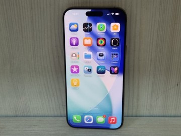 Б/в Мобільний телефон Apple iphone 16 pro max 1tb 01-201147353