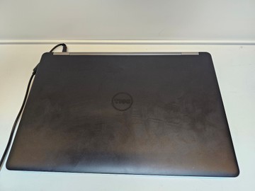 Б/в Ноутбук Dell 15/core i5 6300u ddr3/8gb ddr3/hdd *відсутній/ssd 256 gb/radeon r7 m360 01-201165039