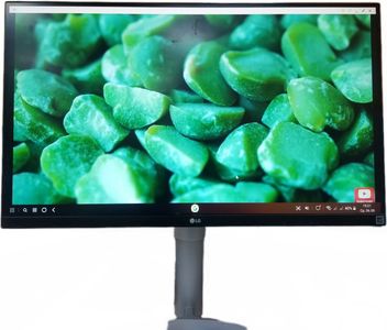 01-200521773: Lg 27up650-w
