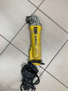 01-200606588: Dewalt dwe4217