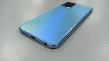 01-200519812: Vivo y33s 8/128gb