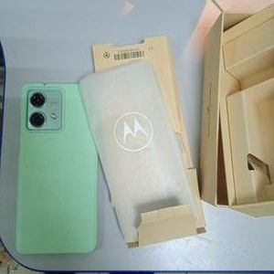 Б/в Мобільний телефон Motorola edge 40 neo 12/256gb 01-200821478