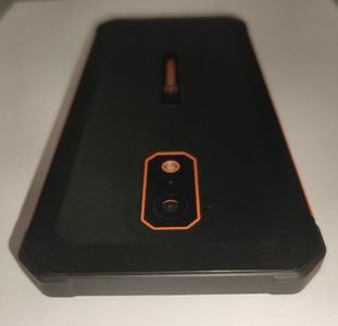 Б/в Мобільний телефон Hammer iron v 4/64gb 01-200825830