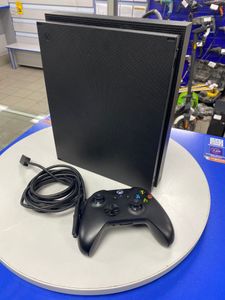Б/у Игровая приставка Microsoft xbox one x 1tb 01-200761689