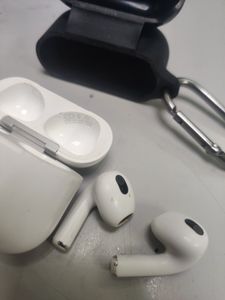 Б/в Навушники Apple airpods 3rd generation 01-200846342