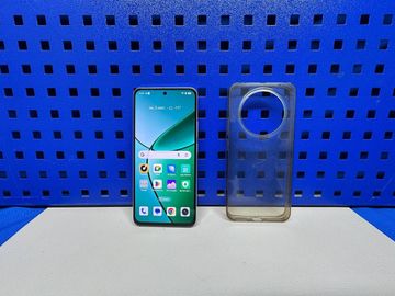 Б/в Мобільний телефон Realme 12+ 5g 8/256gb 01-200862762