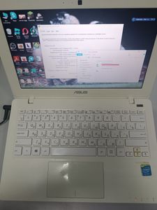 Б/в Ноутбук Asus 11/celeron n2830 ddr3/2gb ddr3/hdd 900 gb/ssd *відсутній/*інтегрована 01-200874677