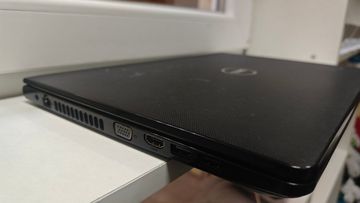 Б/в Ноутбук Dell 15/core i3 7130u ddr3/4gb ddr3/hdd 1000 gb/ssd *відсутній/*інтегрована 01-200880935