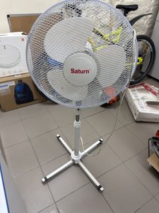 Saturn st-fn8261 + пульт