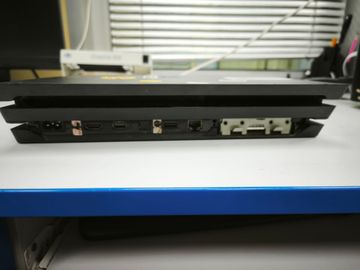 Б/в Ігрова приставка Sony playstation 4 pro 01-200896494