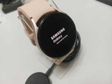 Б/в Смарт-годинник Samsung galaxy watch4 40mm lte 01-200889436