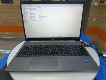 Hp core i5-1235u/ram16gb/ssd256gb