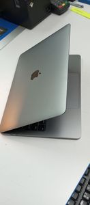 Б/в Ноутбук Apple macbook pro a2251 13,3"/ core i5 2,0ghz/ram16gb/ssd500gb/intel iris graphics 01-200913380