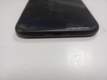 Б/в Мобільний телефон Apple iphone xr 64gb 01-200930095
