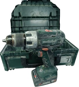 Б/у Шуруповерт Metabo bs 18 lt bl 2 акб зп 01-200875632