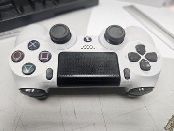 Б/в Геймпад Sony dualshock 4 v2 01-200954415